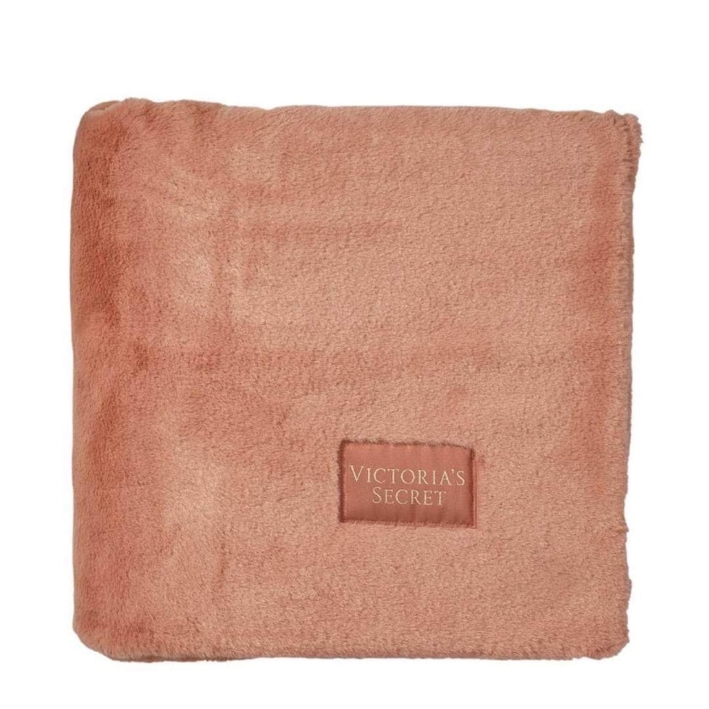 Victoria Secret Faux Fur Blanket NIP